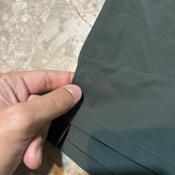 Lululemon Shorts Mens Small Green License To Train 7” Mesh Performance Running - Picture 4 of 13